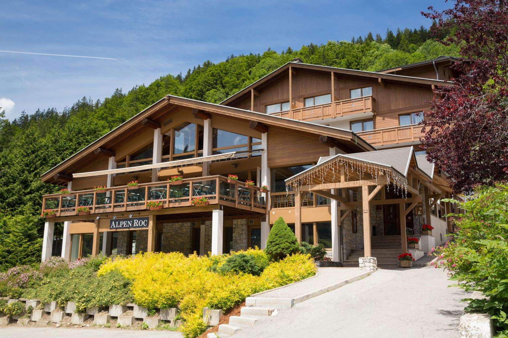 Hotel Alpen Roc ラ・クリュサ エクステリア 写真